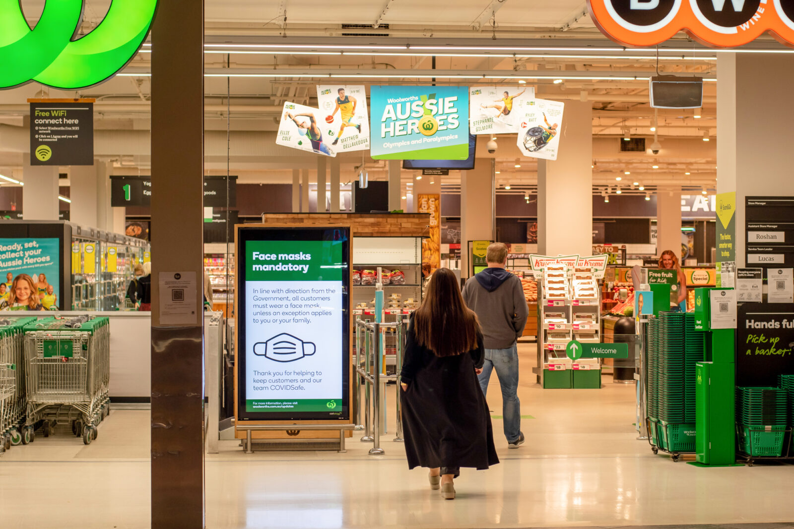 Sydney,,Australia,2021-01-07:,Exterior,View,Of,Woolworths,Miranda,Supermarket,During